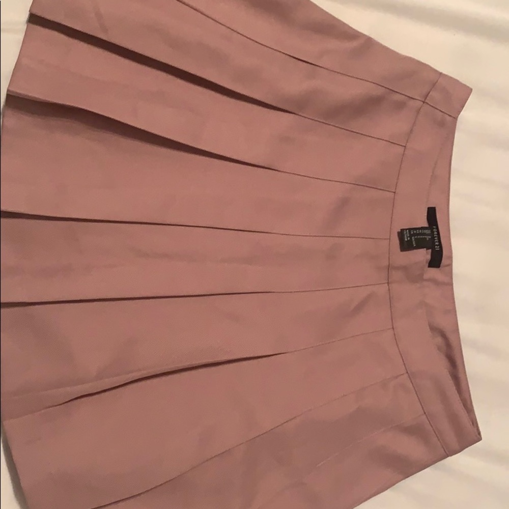Pleaded skirt